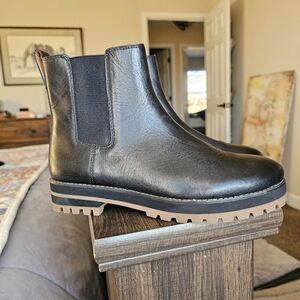 MADEWELL Genuine Leather Chelsea Boots Tan Lug sole low heel Black Size 9.5